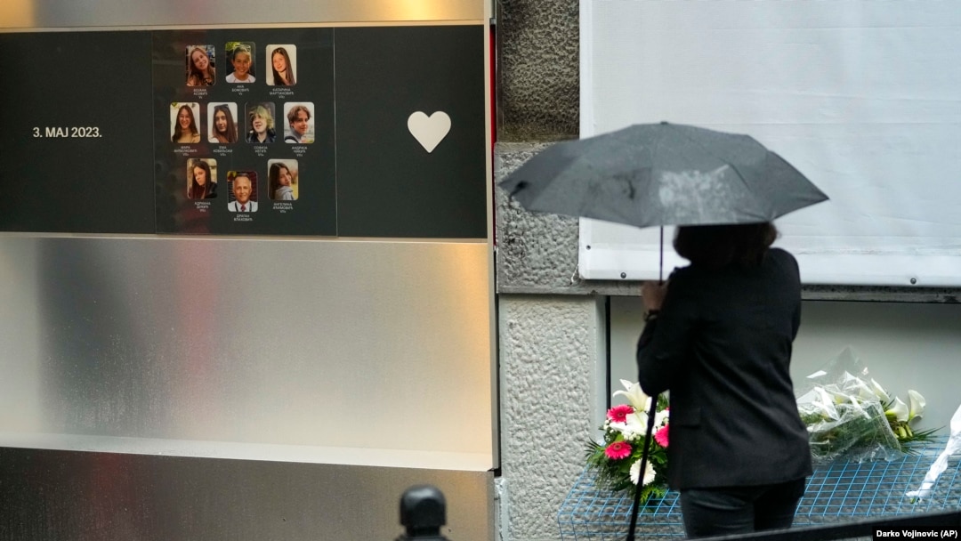 Memorijal stradalima u masovnom ubistvu u školi "Vladislav Ribnikar" u Beogradu, 3. maj 2024.