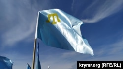 На заході були присутні дипломатичні представники та гості з азербайджанської, турецької, киргизької та тибетської громад