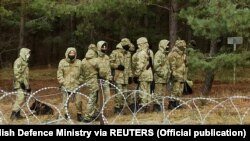 Беларускія сілавікі на мяжы Беларусі з Польшчай