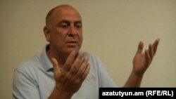 Հալեպահայ Հարություն Դանյանը զրուցում է «Ազատություն» ռադիոկայանի թղթակցի հետ: