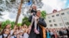 Ад 1 верасьня беларусаў абавязалі вучыць дзяцей на радзіме. Міністэрства адукацыі патлумачыла, ці тычыцца гэта тых, хто жыве за мяжой