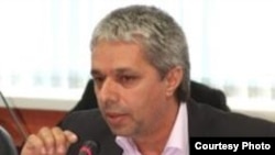Меҳмоншоҳ Шарифзода, донишманди тоҷики муқими Аврупо.