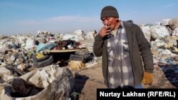 52-летний Канат — уроженец села Корам Енбекшиказахского района Алматинской области. Перебирает мусор на свалке уже 14 лет. Алматы, 4 декабря 2020 года.
