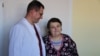 Лікар Олег Дуда і його пацієнтка