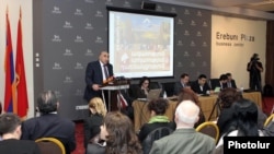 Armenia - Leaders of the Armenian Revolutionary Federation present the party's electoral manifesto in Yerevan, 9Apr2012.