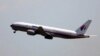 "Малайзия Эйрлайс" авиакомпаниясынын Boeing 777 учагы Амстердамдын Схипхол аэропортунан көтөрүлүп баратат, 17-июль, 2014. 