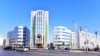 Bezeg suraty. “Rysgal” paýdarlar täjirçilik bankynyň binasy. Aşgabat.