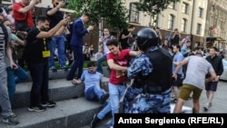 În timpul demonstrației de sâmbătă, 27 iulie, Moscova.