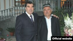 Эмомалӣ Раҳмон ва Нуриддин Раҳмон. Акс аз бойгонӣ