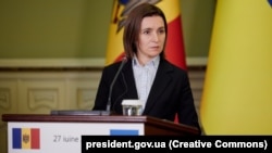 Майя Санду
