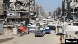 Raseljeni Palestinci bježe iz jednog područja u drugo unutar grada Gaze, usred izraelske vojne operacije, u gradu Gazi, 29. avgusta 2025.