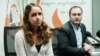 „ახალგაზრდა კონსტიტუციონალისტთა ასოციაციის“ იურისტი ნინო ლაცაბიძე და „ახალგაზრდა ადვოკატთა ასოციაციის“ თავმჯდომარე არჩილ კაიკაციშვილი რადიო თავისუფლების თბილისის სტუდიაში.