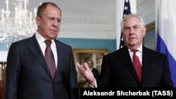 Russian Foreign Minister Sergei Lavrov (left) and U.S. Secretary of State Rex Tillerson (file photo)