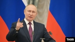 Президент Росії Володимир Путін вирішив дати пільги військовим, які воюють проти українців