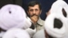 محمود احمدی نژاد، ریيس جمهوری اسلامی ايران، امروز جمعه، به شهر قم رفت تا با مراجع تقليد ديدار کند.