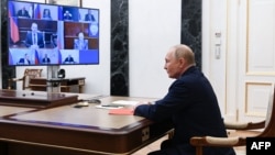 V.Putin