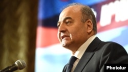 Վիկտոր Դալլաքյան, արխիվ